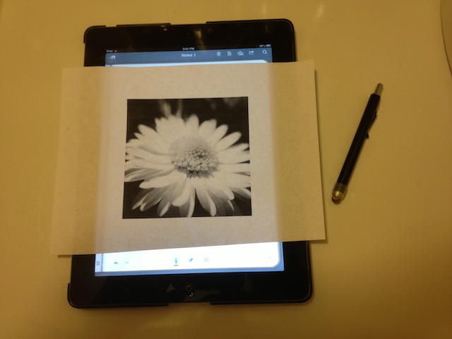 how-to-trace-through-paper-onto-ipad-mini-iphone-ipod-touch